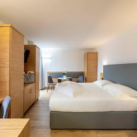 Hotel Olympic Palace 4*