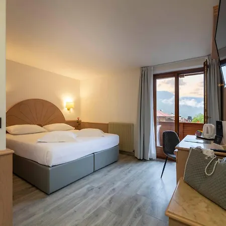 Olympic Palace Hotel 4*