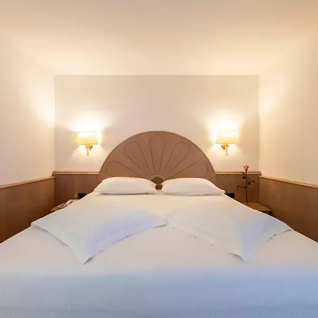 Hotel Olympic Palace 4*