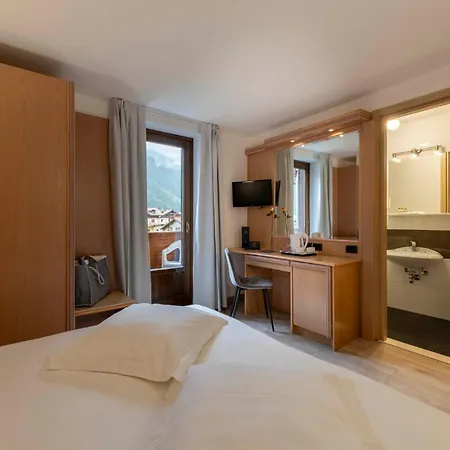 Olympic Palace 4*