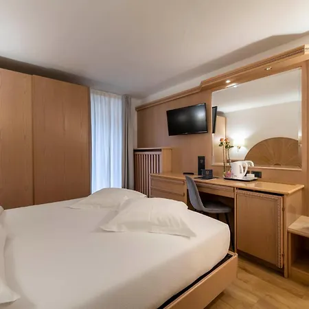 Hotel Olympic Palace 4*
